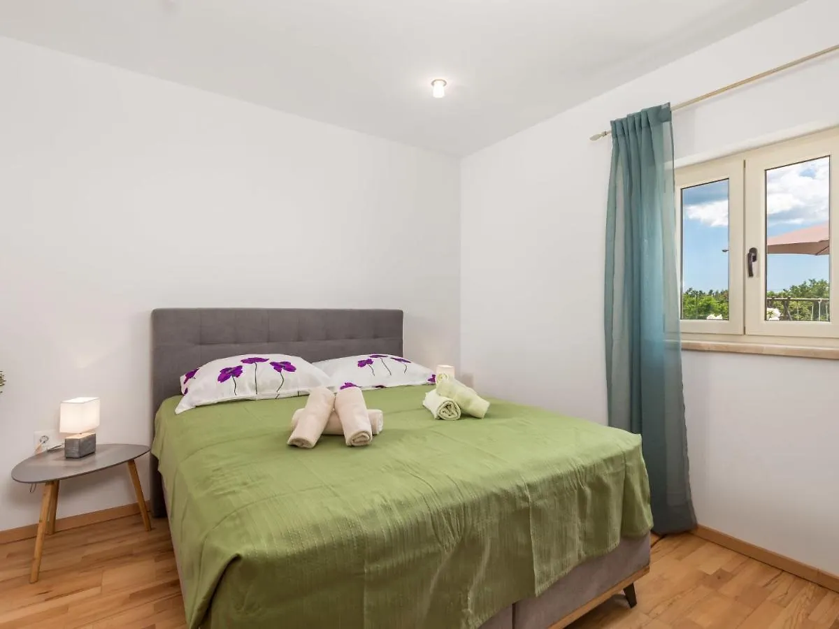 Holiday Home Baretuni - Lbn390 By Interhome Prnjani
