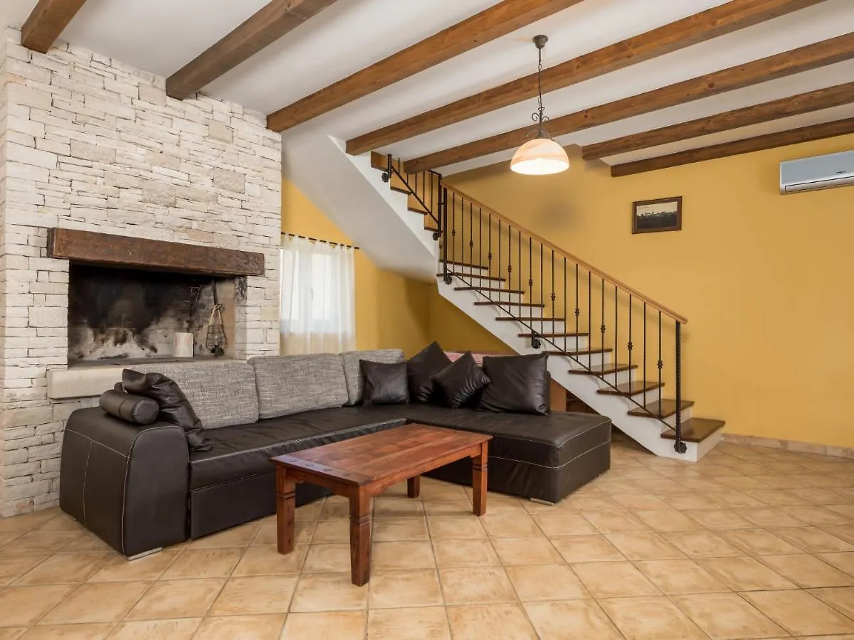 Holiday Home Baretuni - Lbn390 By Interhome Prnjani