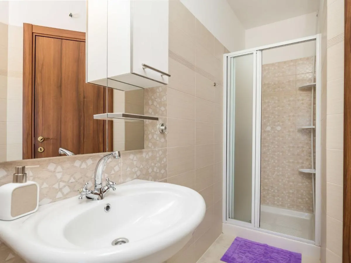 Holiday Home Baretuni - Lbn390 By Interhome Prnjani