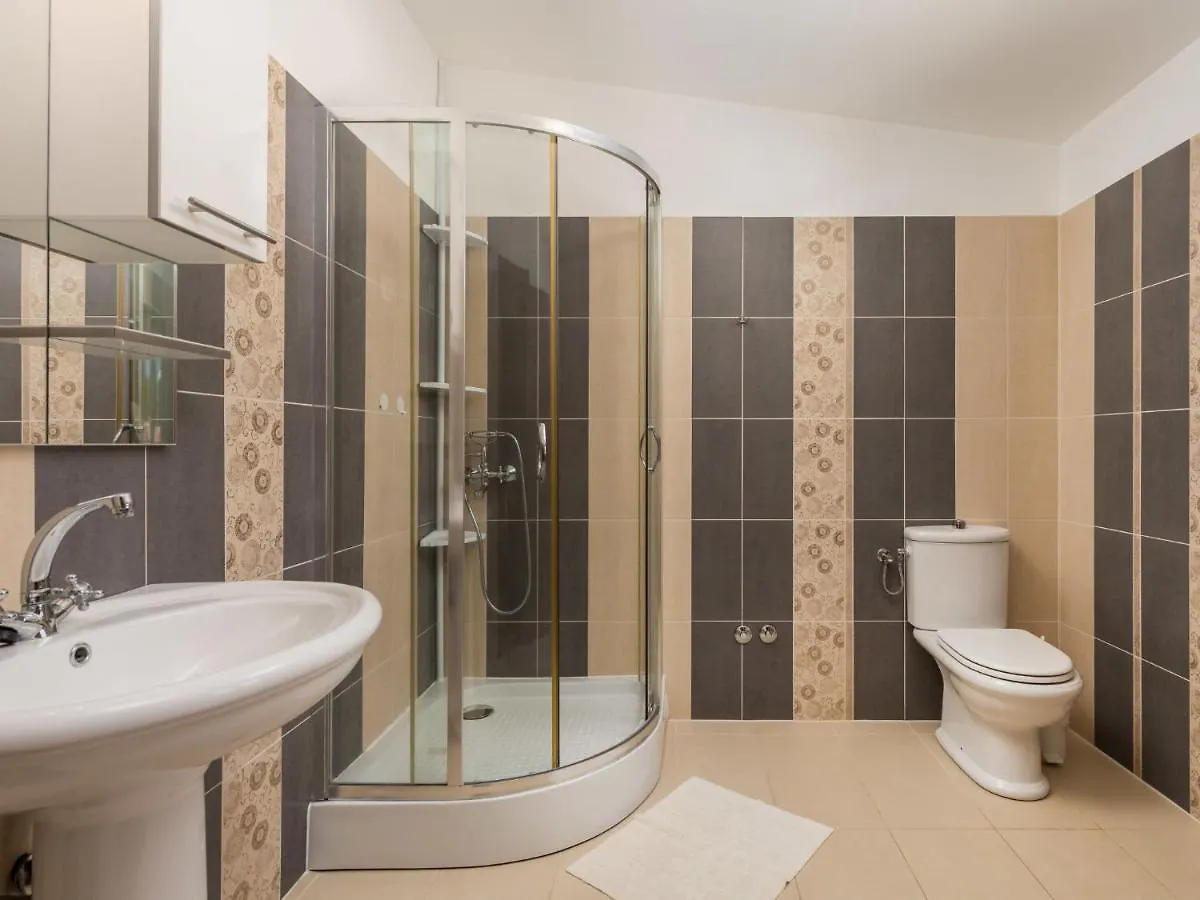 Holiday Home Baretuni - Lbn390 By Interhome Prnjani